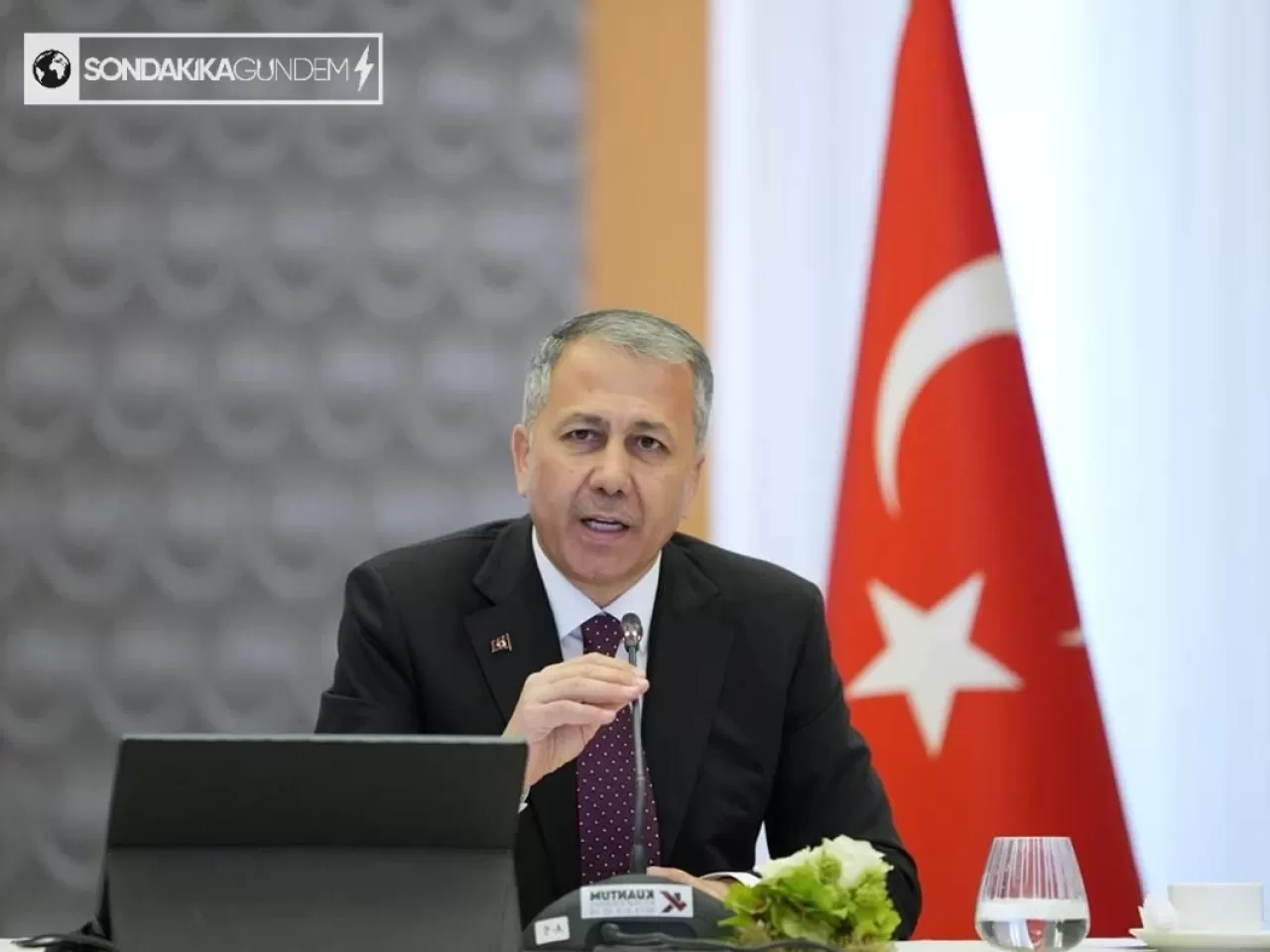 İçişleri Bakanı Yerlikaya'dan Müjdeli Haber: Son bir yılda 585 suç örgütü etkisiz hale getirildi