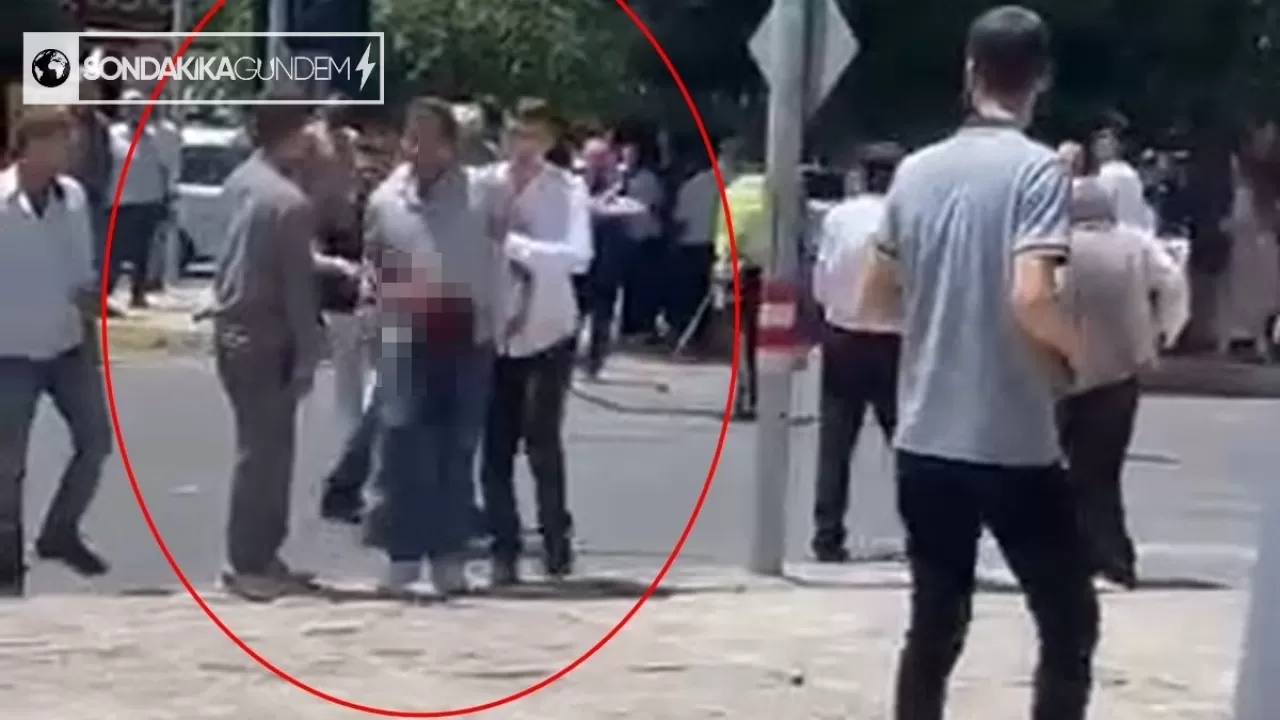 Mardin'de akraba aileler arasında çıkan bıçaklı kavgada 1 kişi yaralandı.