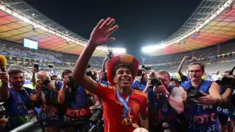 İspanyol Yıldız Lamine Yamal, Pele'nin Rekorunu Kırdı!