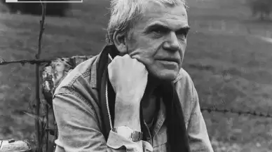 Çek Yazar Milan Kundera, Orta Avrupa'da Kültürel Etkileşime Işık Tutuyor