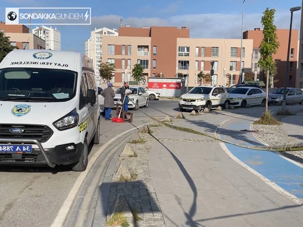 İstanbul'da gerçekleşen silahlı saldırıda 2 kişi yaralandı, saldırgan kaçtı