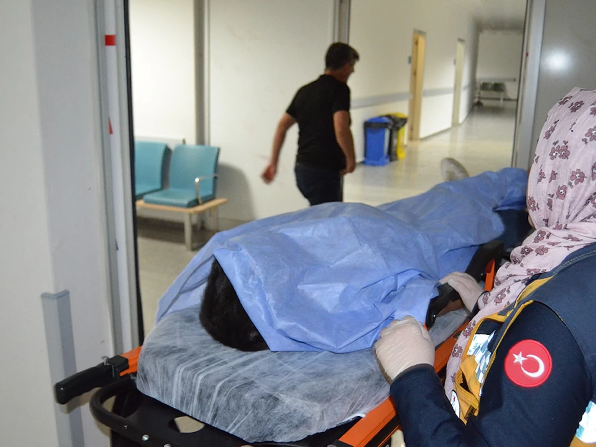 Eski eşi ve sevgilisi ile beklenmedik bir karşılaşma yaşandı, olaylar kontrolden çıktı