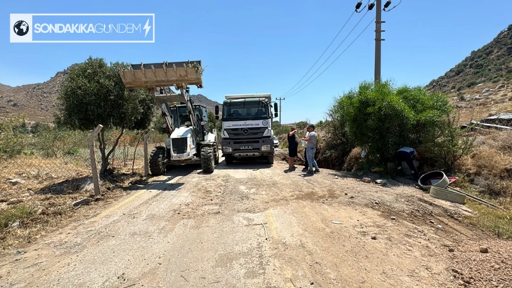 Bodrum'da Yeni Bir İsale Hattı Patlaması: Araç Bu Kez Çukura Düştü