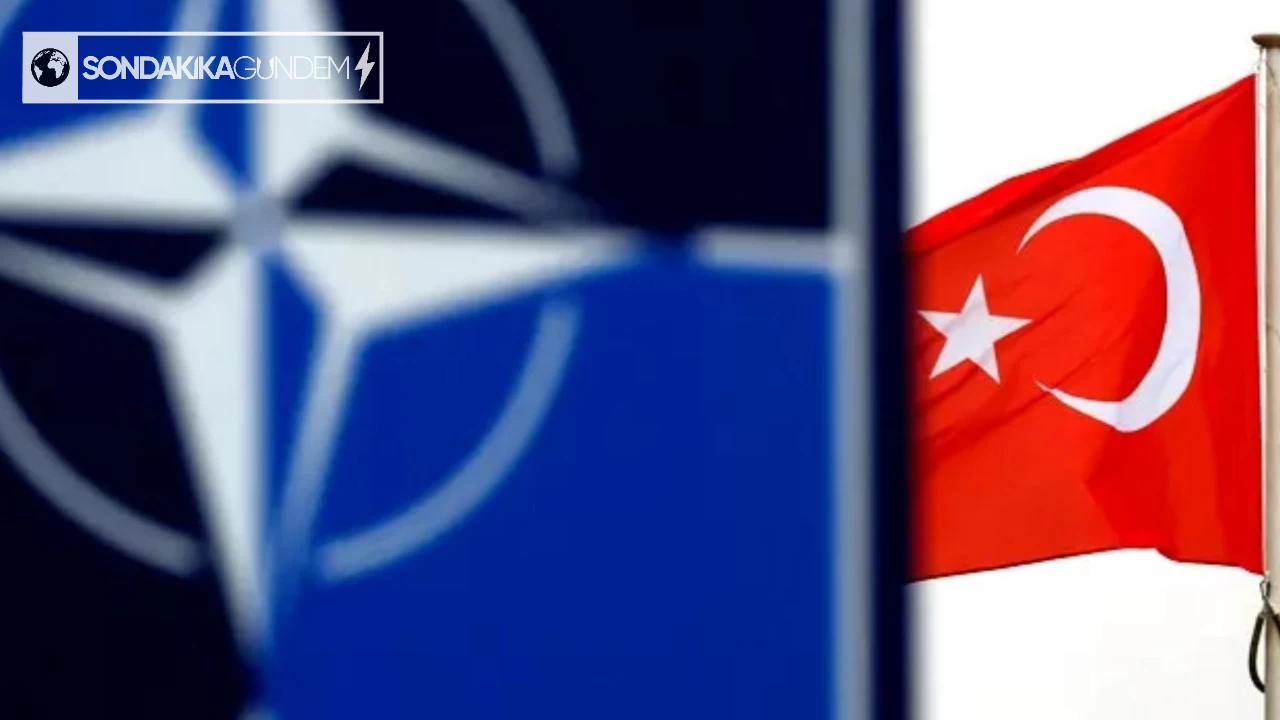 NATO Zirvesi'nde Türkiye ev sahipliği yapacak ve Ukrayna'ya 40 milyar dolar fon sağlanacak. Çin ve Rusya'ya çağrı yapıldı.