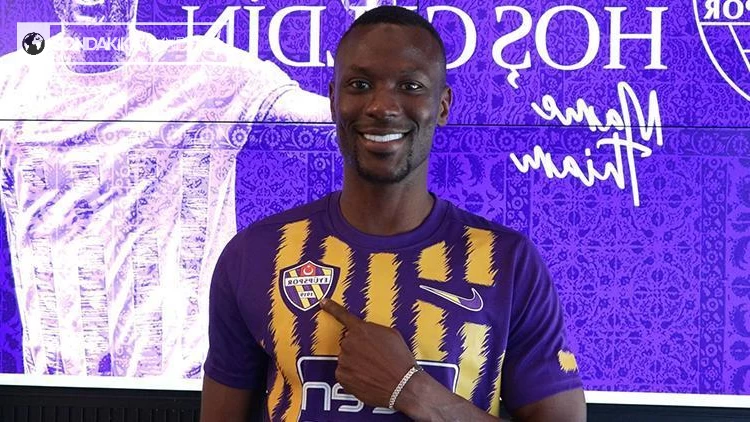 Eyüpspori Senegalli futbolcu Mame Thiam'ı 2 yıllığına transfer etti; hedef, Arda Turan gibi başarılı olmak.
